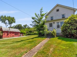 112 School St, Mahopac, NY 10541