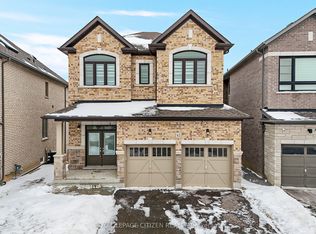 82 Closson Dr, Whitby, ON L1P 0M8