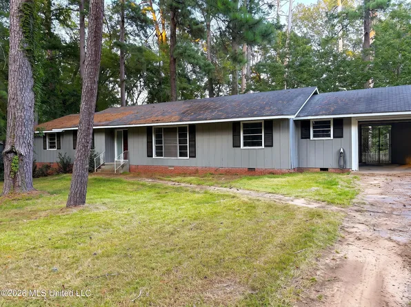 5726 Fernwood Dr, Jackson, MS 39206