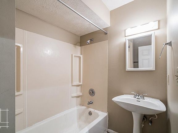 4th image of 3 Auburn Ave #3
