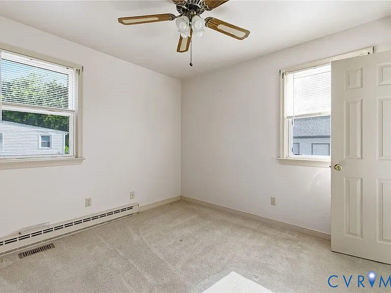 15219 Spruce Ave — Photo 19