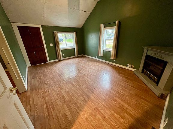 3rd image of 2401 E Harvard Ave