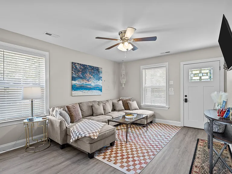 1215 Wooster St — Photo 25