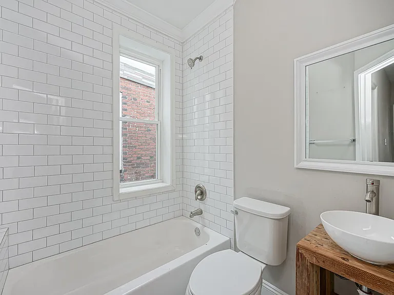 1502 S Bailey St — Photo 8