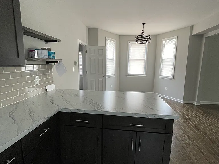 1602 Frederick Rd — Photo 7