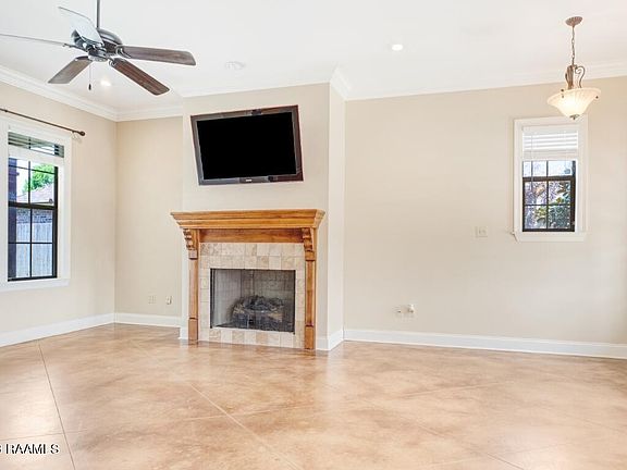 5th image of 106 Copper Creek Dr