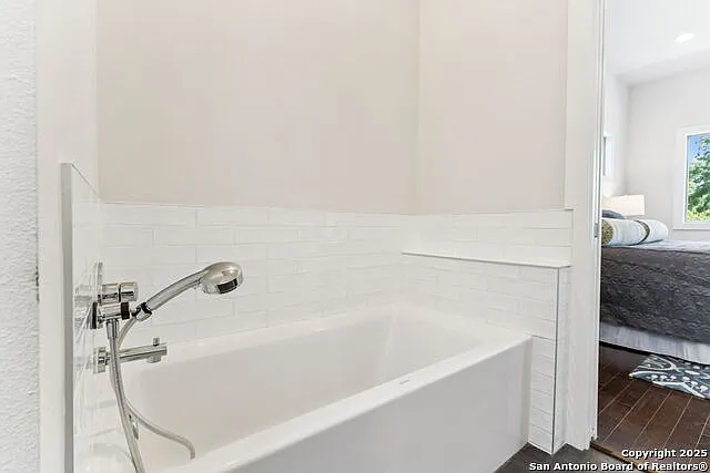 135 Cedar St #105 — Photo 24