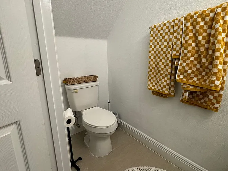 410 Tradition Ln — Photo 11