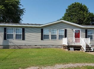 903 W Country Rd, Columbus, KS 66725