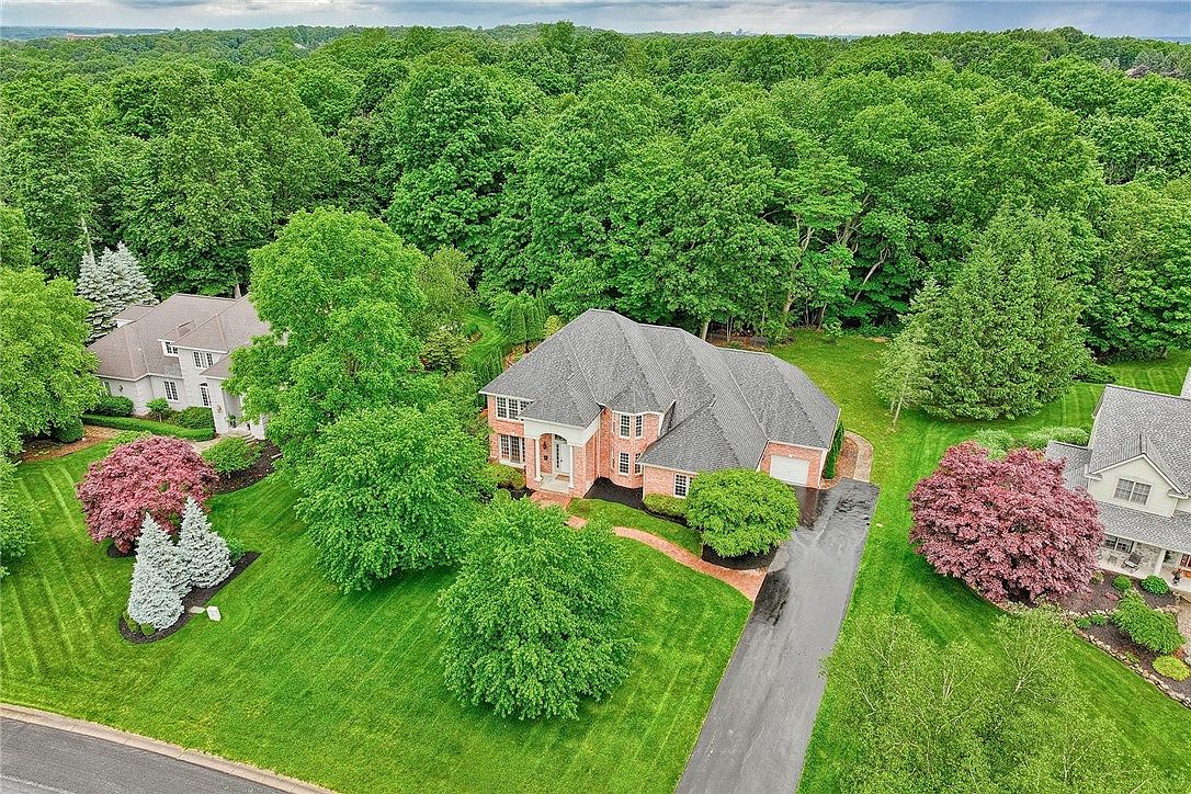 24 Neuchatel Ln, Fairport, NY 14450 MLS R1542441 Zillow