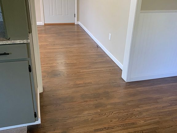 5th image of 1917 Northwood Dr