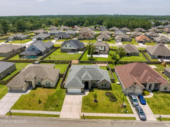 3011 Rue Acadian Gdns #D, Diberville, MS 39540