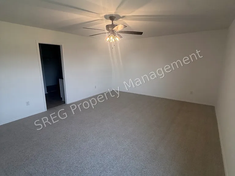 112 Powder River Dr — Photo 4