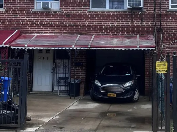 469 Commonwealth Avenue, Bronx, NY 10473