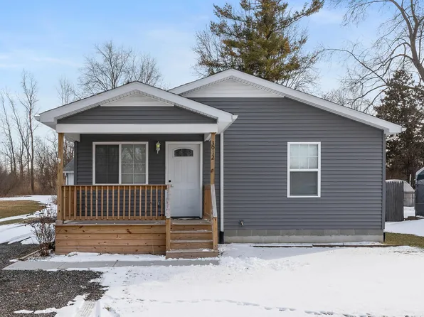 3012 Howard St, Port Huron, MI 48060