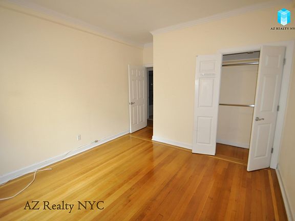 4th image of 27 E 62nd St APT 4B