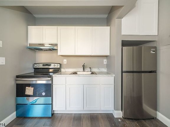 3rd image of 69 Sparta Ave #208
