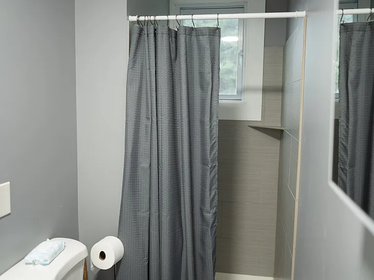 951 Homestead St #1 — Photo 14