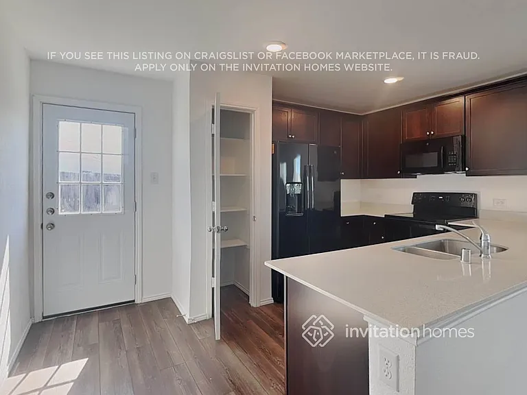 5406 Longshadow Dr — Photo 7