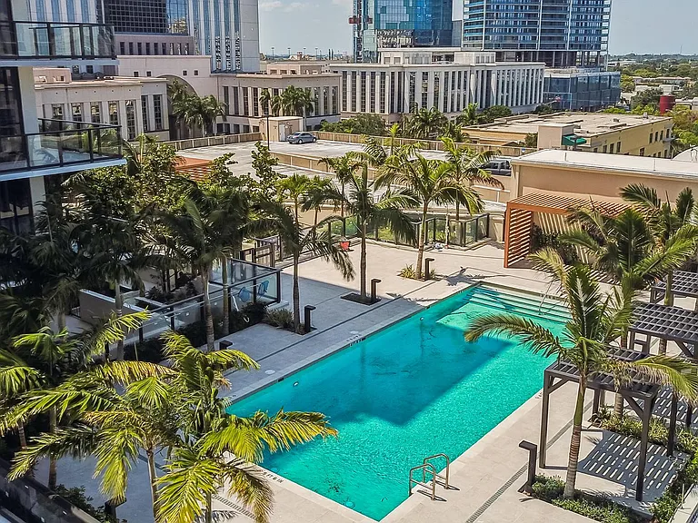 Griffis West Palm Resort-Style Pool and Cabanas