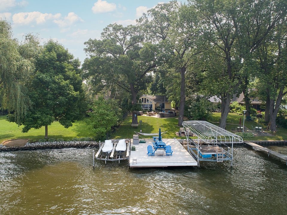 2205 N Woodlawn Park Ave, Mchenry, IL 60051 Zillow