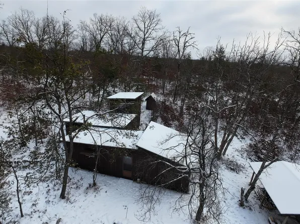 10270 S Queens Hwy, Chase, MI 49623