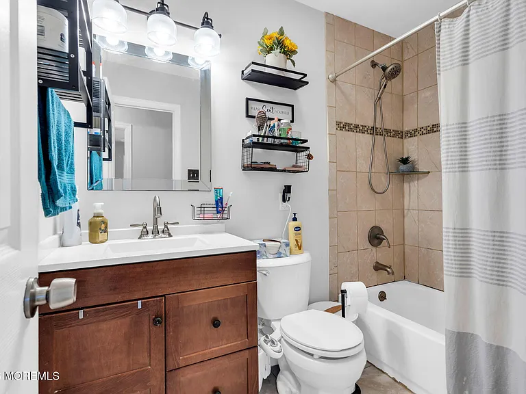 601 Sandra Dr — Photo 24