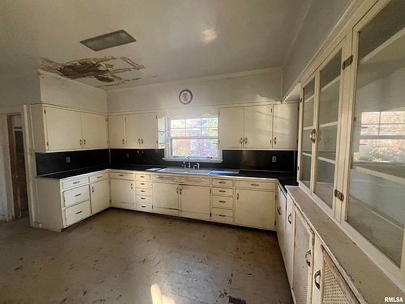 4th image of 104 Joplin St