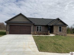 1819 Doran Rd S, Murray, KY 42071