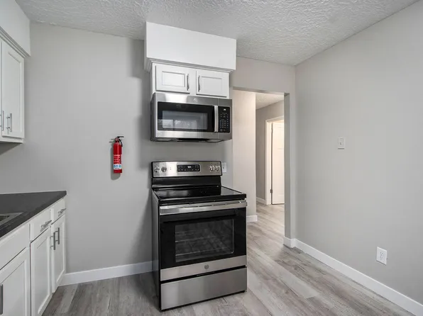 1321 Huntington Ave #2, Kalamazoo, MI 49048