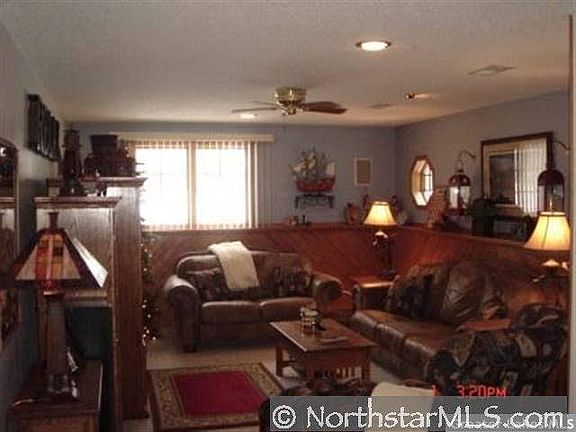 3rd image of 12931 Mountain Ash Drive S