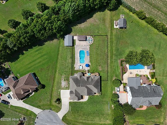2nd image of 106 Gregg Court