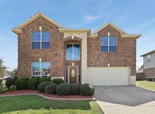 4901 Wild Oats Dr, Fort Worth, TX 76179