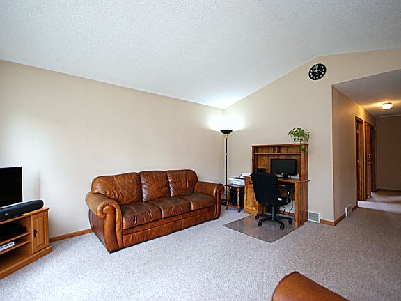3rd image of 305 10th St N