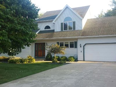 5143 Island Rd, Butte Des Morts, WI, 54927
