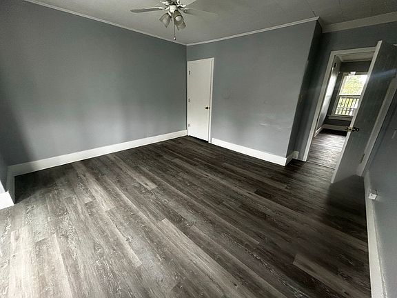 4th image of 239-243 Wilson St #239-1