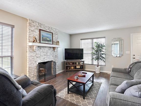 4th image of 7776 Hansgrove Ct