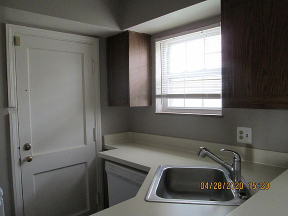 3rd image of 270 Mayfair Blvd APT D