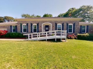 725 Robert E Lee Dr, Wilmington, NC 28412