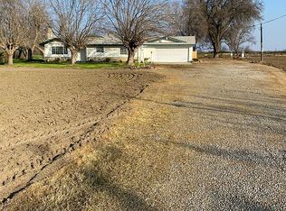 9659 22nd Ave, Lemoore, CA 93245