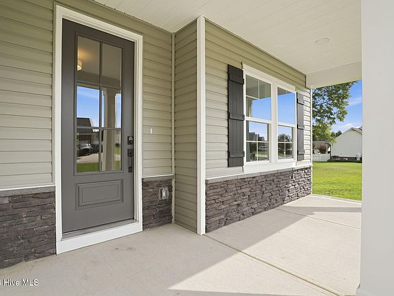 2nd image of 3807 Trace Drive W