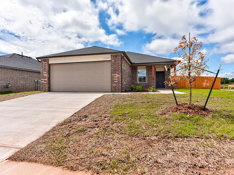 6100 Western Redbud Trl — Photo 2