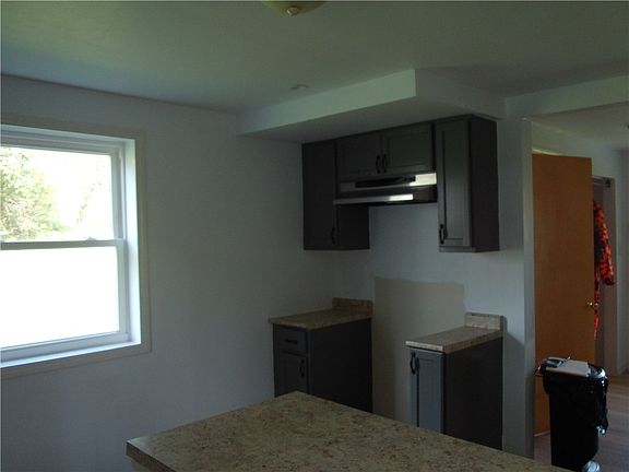5th image of 503 Greenfield Rd