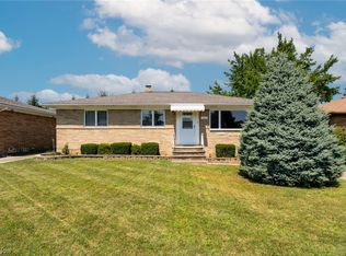 1000 Englewood Dr Parma OH 44134 Zillow