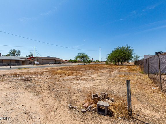3rd image of 1109 N WOOD Street #4