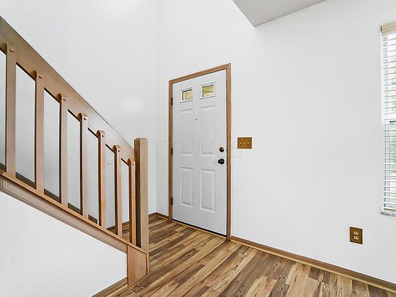 3rd image of 1152 Dorset Dr
