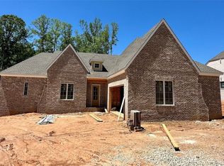 237 Bridgewater Blvd, Auburn, AL 36830