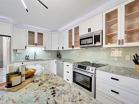 2nd image of 760 NW 99th Circle