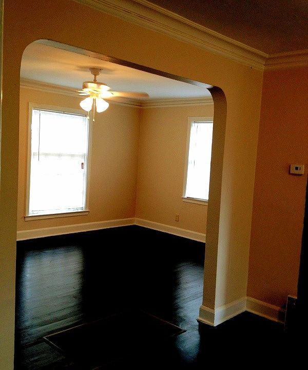 2nd image of 3691 Park Ave