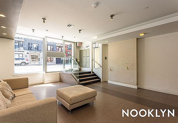 5th image of 387 Franklin Ave #207